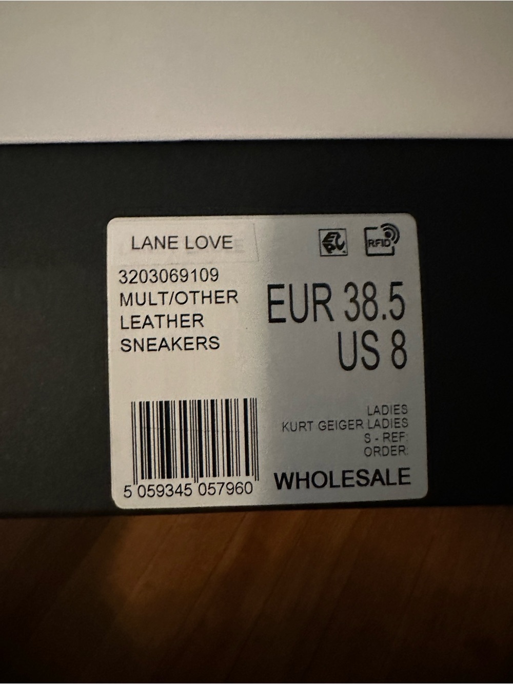 Kurt Geiger Love Lane White Leather with Multicolored Hearts Sneakers Size 8 - Picture 9 of 10